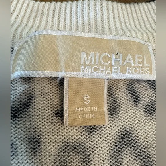 Michael Kors Women’s V-Neck Leopard Print Lightweight Sweater Size Small - Picture 2 of 14